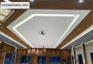 Thi công trần nhựa đèn led vách ngăn phòng nhựa Nano